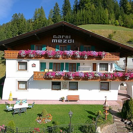 Garni Mezdi Hotel Santa Cristina Val Gardena ภายนอก รูปภาพ